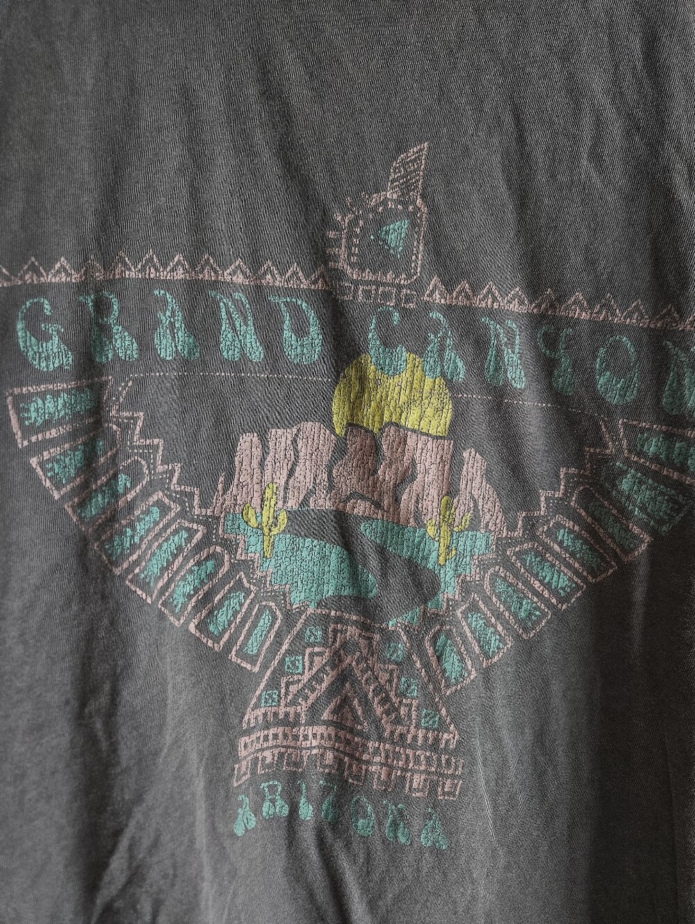 TILLY'S | t-shirt - Picture 4 of 5